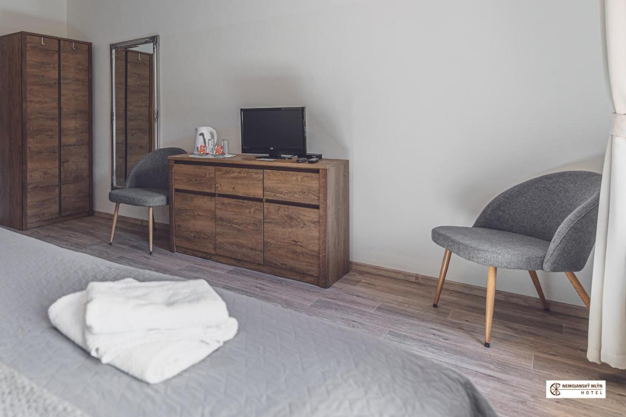 Hotel Nemojansky Mlyn Nemojany ภายนอก รูปภาพ