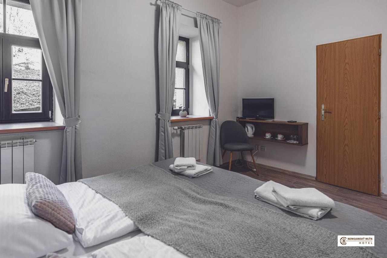 Hotel Nemojansky Mlyn Nemojany ภายนอก รูปภาพ