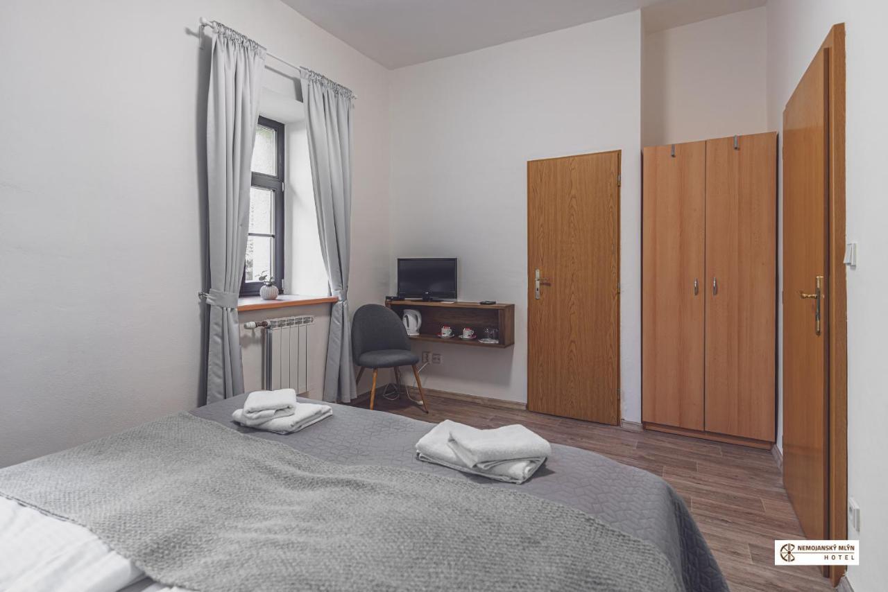 Hotel Nemojansky Mlyn Nemojany ภายนอก รูปภาพ