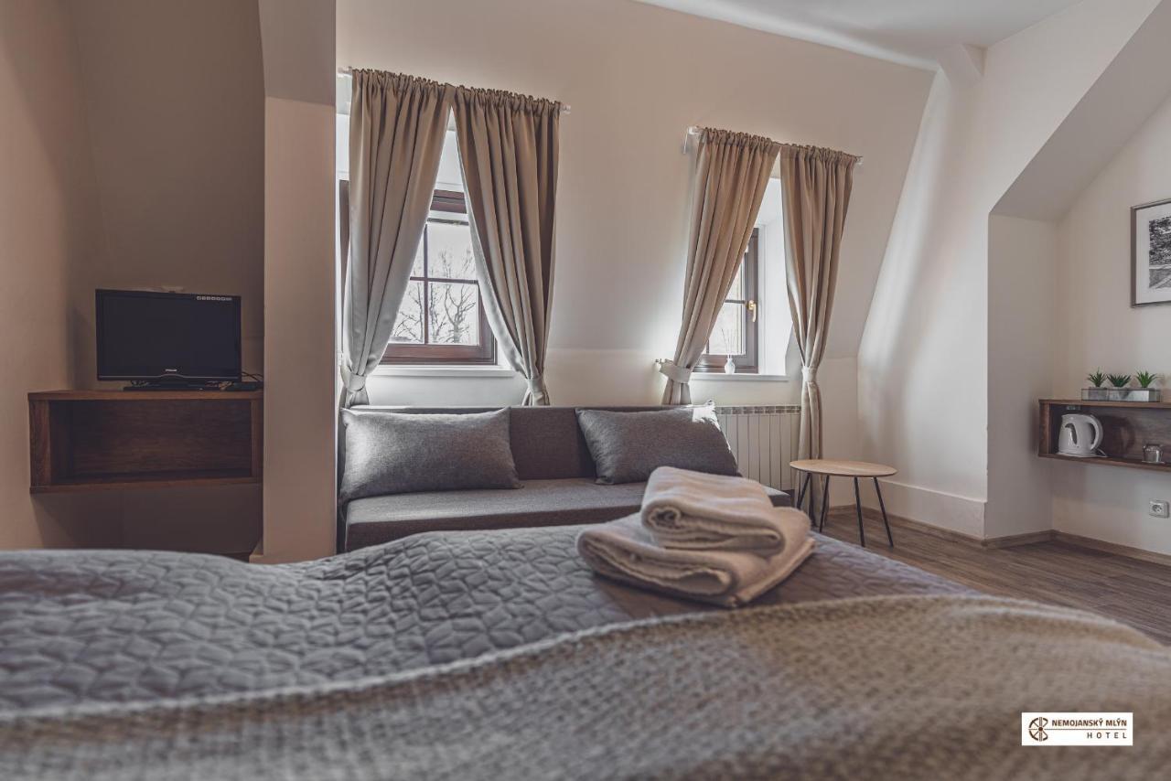 Hotel Nemojansky Mlyn Nemojany ภายนอก รูปภาพ