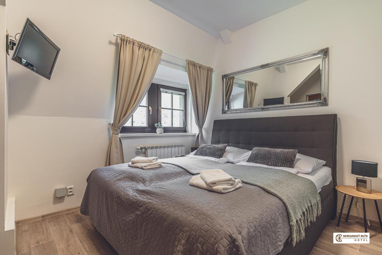 Hotel Nemojansky Mlyn Nemojany ภายนอก รูปภาพ